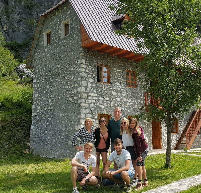 Hotel Bujtina Berishta Theth Zewnętrze zdjęcie