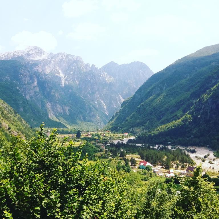 Hotel Bujtina Berishta Theth Zewnętrze zdjęcie